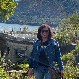 Meet your Posher, Zarina